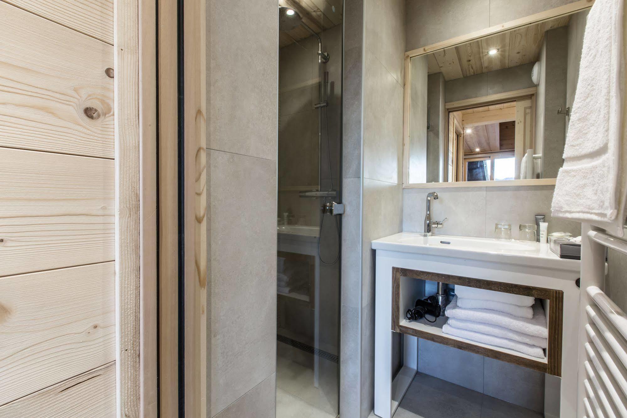 לה ג'ט Hotel Spa Crychar מראה חיצוני תמונה